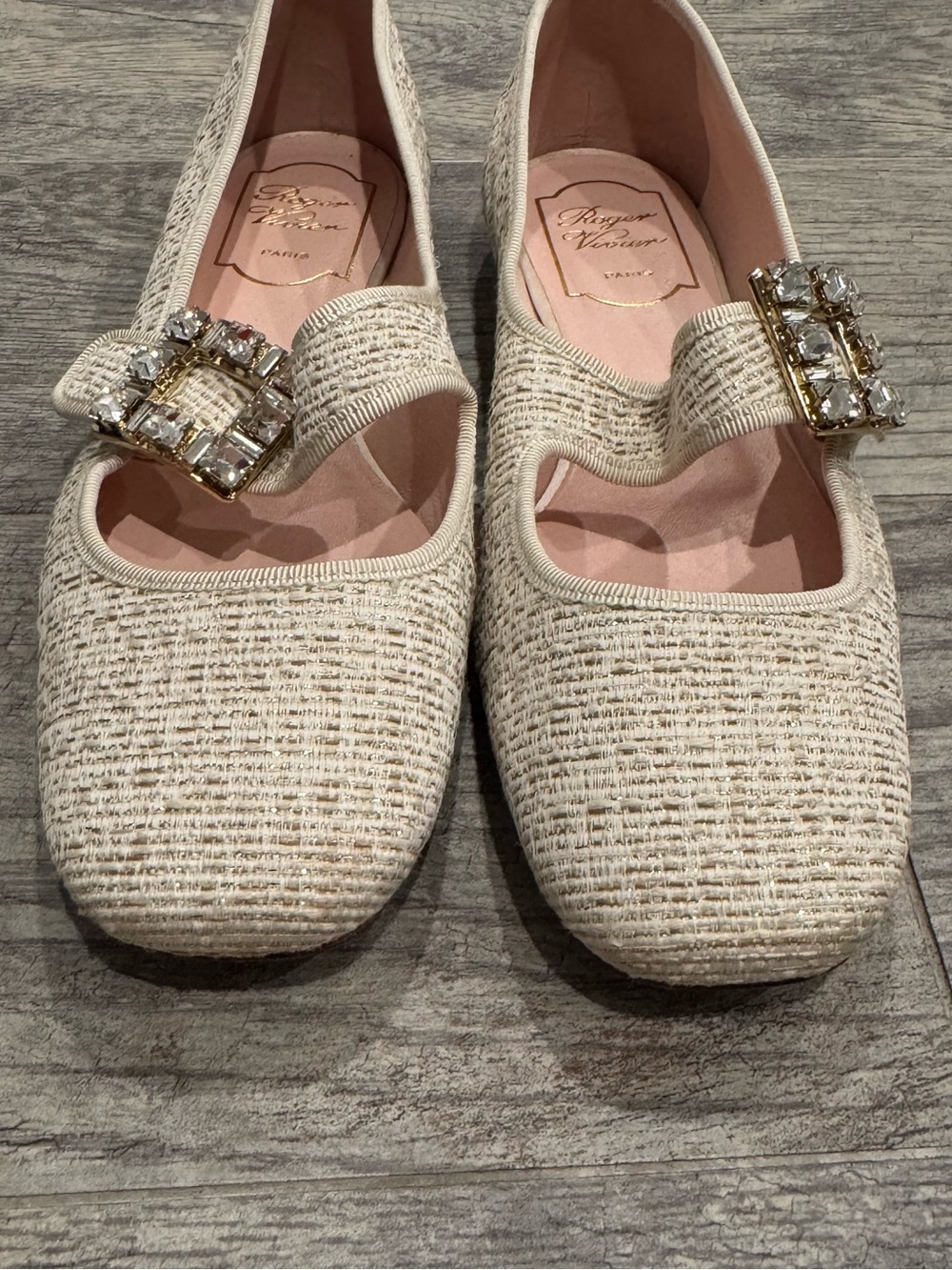 Roger Vivier Très Vivier embellished ballet flats - Picture 7 of 12